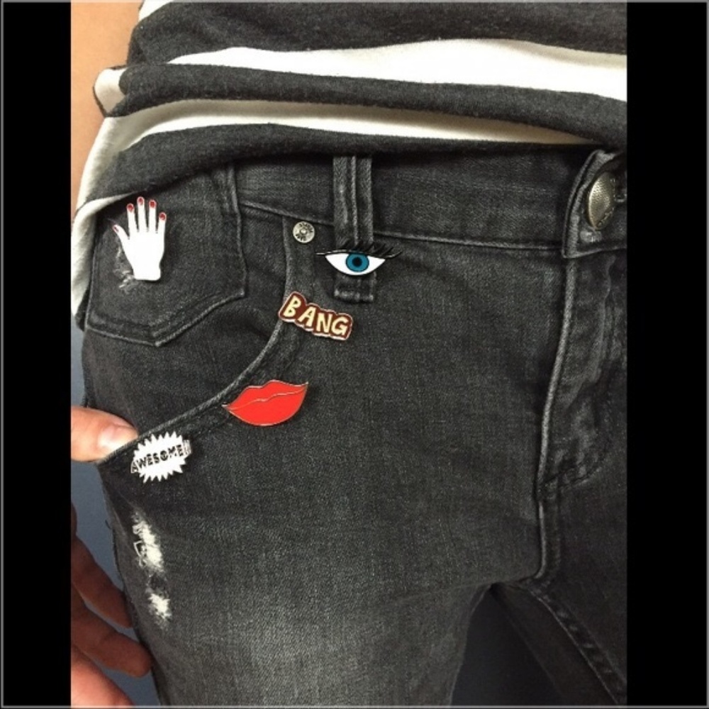 SALE Lucky Enamel Pin Set 5 Lips Hand Eye Emoticon - Picture 1 of 2